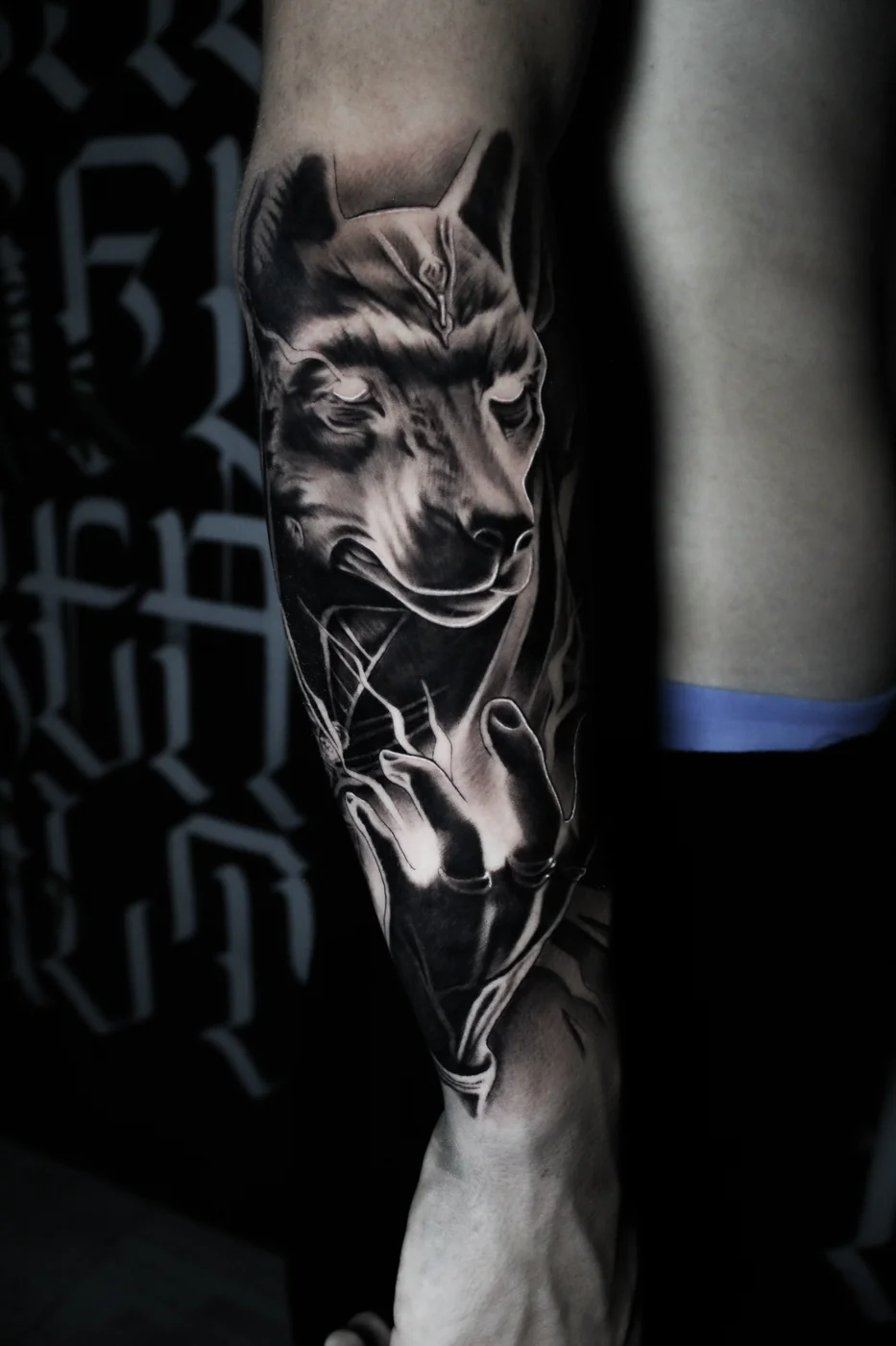 Tatuaje en black and grey y realismo hecho por Alfredo — Compton Tattoo, Alcalá de Henares (12)