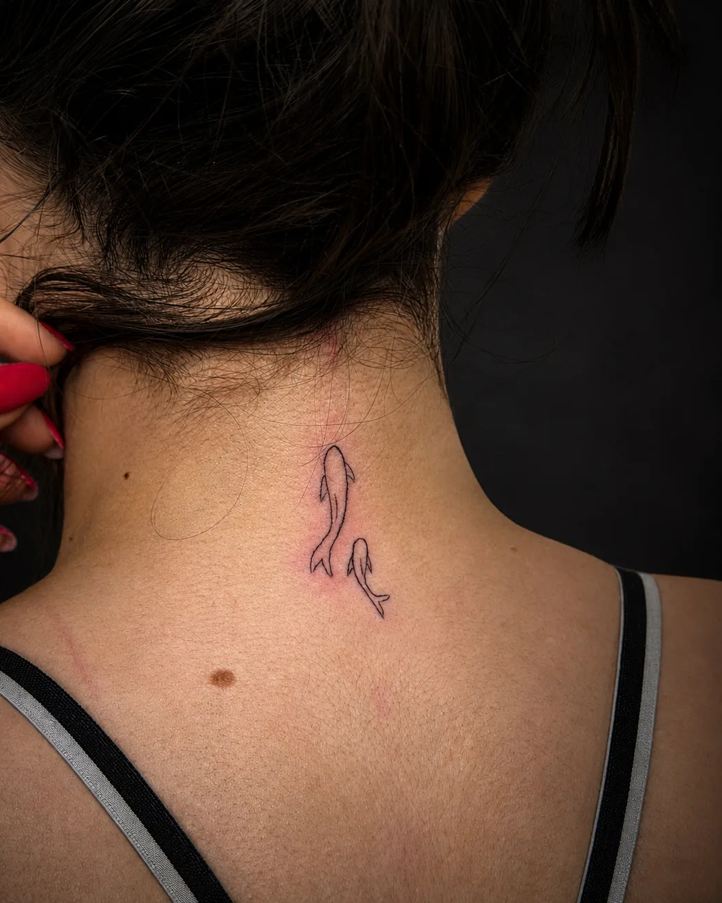Tatuaje de línea fina hecho por Irene — Compton Tattoo, Alcalá de Henares (07)
